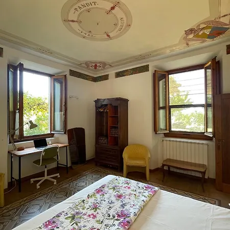 Tertulia Coliving Coworking בית חווה *